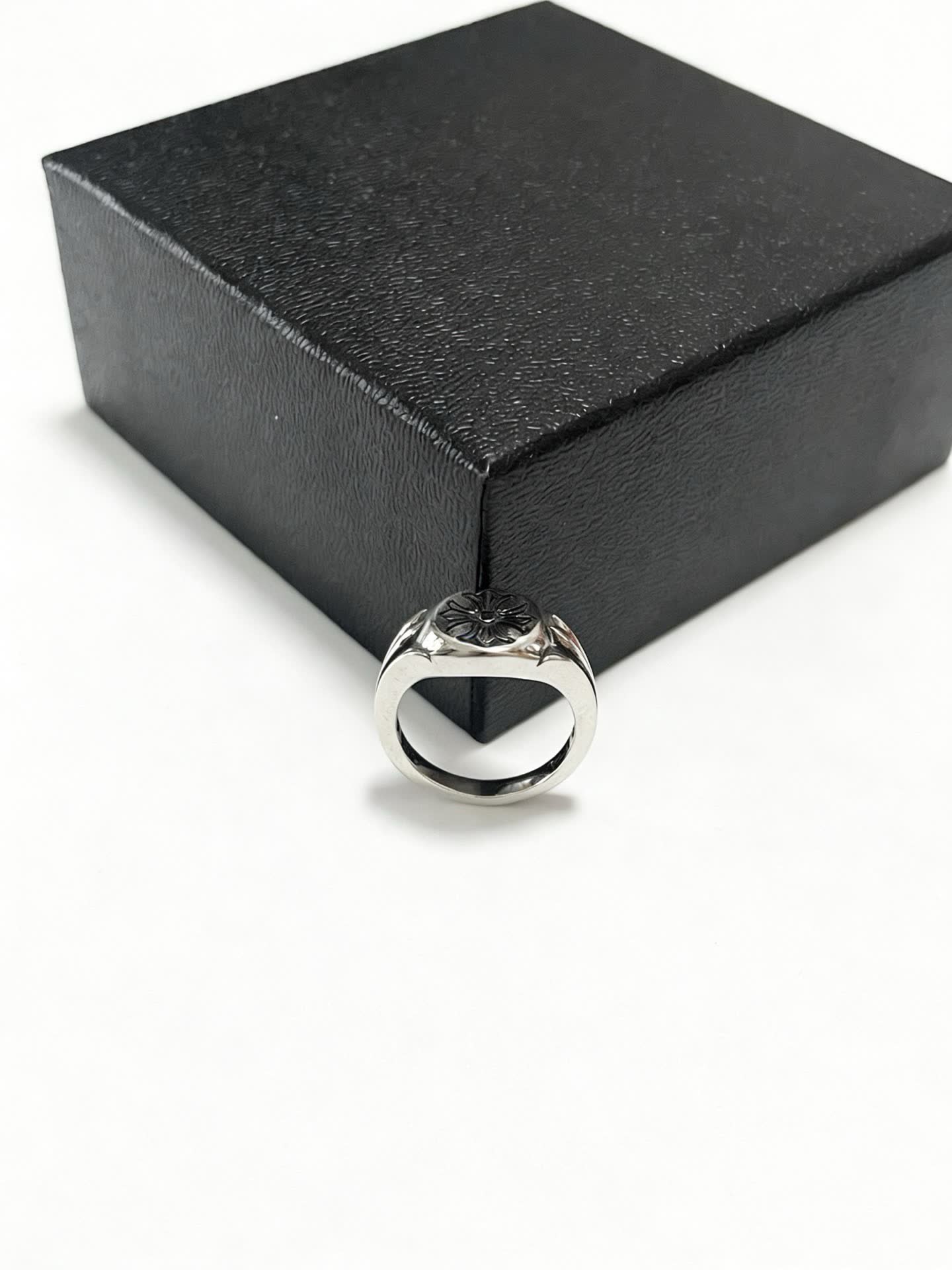 Chrome Hearts 925 Sterling Silver Ring with Flower Design
